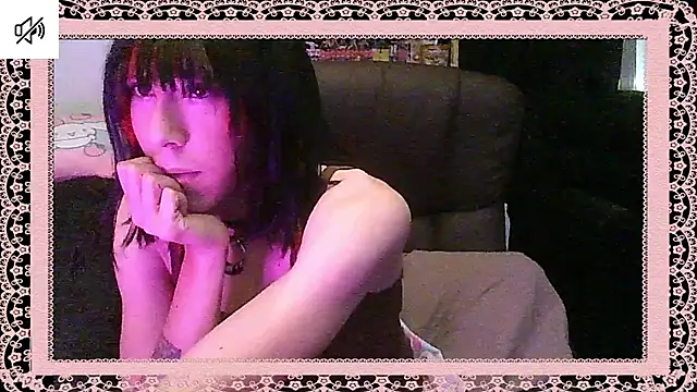 crystalxh online show from October 16, 7:04 pm