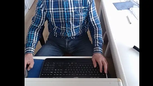 dutchpornking online show from March 10, 7:53 am