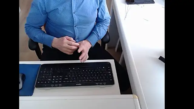 dutchpornking online show from April 20, 6:05 am