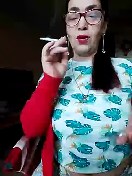 Chriss Tinaa online show from January 9, 6:27 am