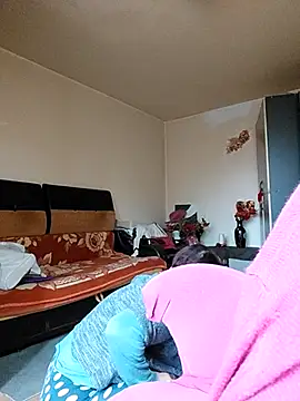 Chriss Tinaa online show from March 2, 5:33 am