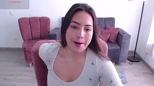 Dakotaa J online show from December 3, 4:17 pm