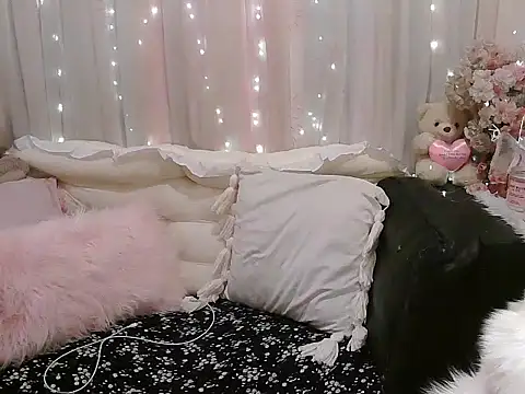 OhmyPinay online show from September 15, 1:11 pm