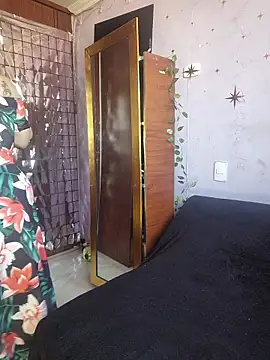 marilyn love6969 online show from April 22, 1:12 pm