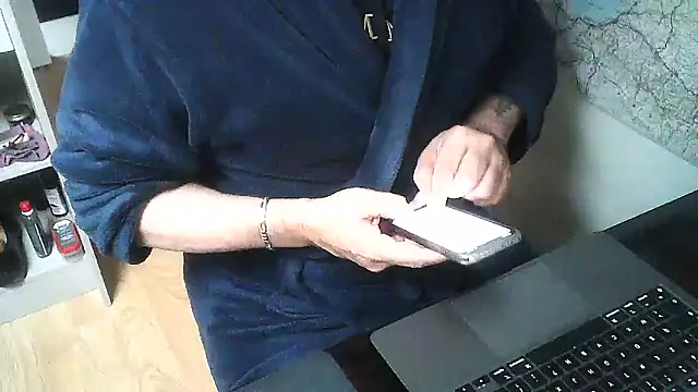 DUDURAxh online show from December 30, 3:02 pm