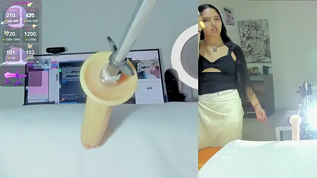 sofi velez online show from March 20, 5:07 pm