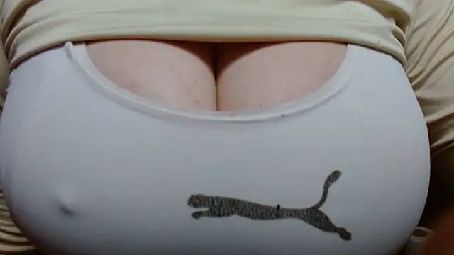 AnnyelinnaLove online show from December 29, 1:24 am