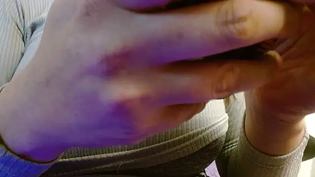 AnnyelinnaLove online show from October 10, 5:17 am