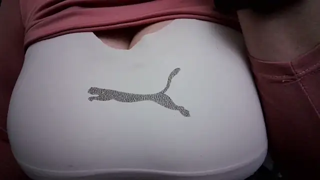 AnnyelinnaLove online show from December 18, 2:17 am