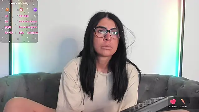 Snapshot of BiancaCruzzz chatting on May 6, 6:46 pm BiancaCruzzz online show from May 6, 6:46 pm