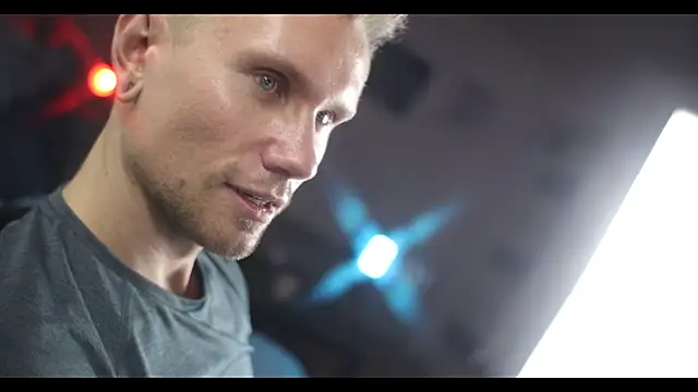 kevin-park online show from December 3, 10:40 pm