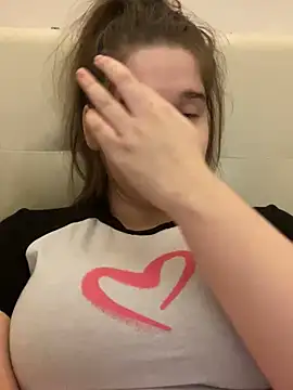 HornyGirlH online show from February 20, 2:18 am