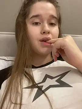 HornyGirlH online show from November 24, 1:49 am