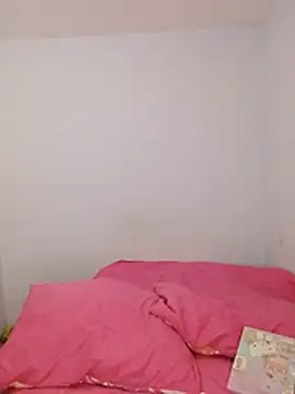 Snapshot of iamemmablake chatting on June 25, 12:43 am iamemmablake online show from June 25, 12:43 am
