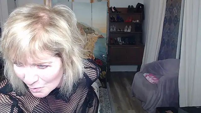 SindeeDix online show from February 24, 10:52 pm