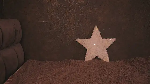 LinoAdaro online show from April 21, 4:30 am