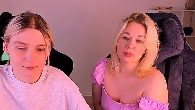 hotblonds online show from December 20, 7:22 am