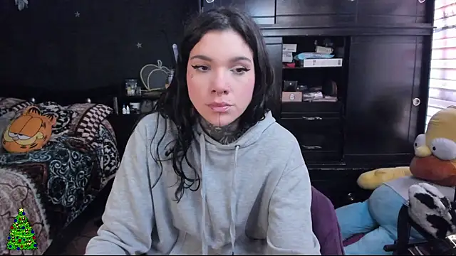 Lilmarieee online show from December 27, 1:39 pm