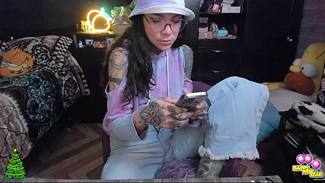 Lilmarieee online show from December 30, 8:47 pm