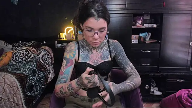 Lilmarieee online show from February 26, 3:19 pm