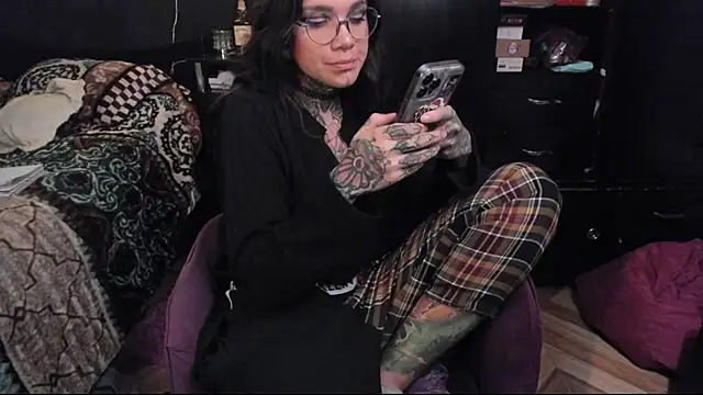 Lilmarieee online show from March 15, 1:41 am