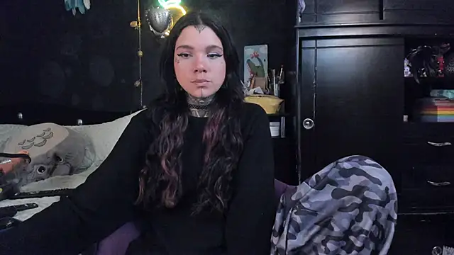 Lilmarieee online show from November 11, 11:16 pm