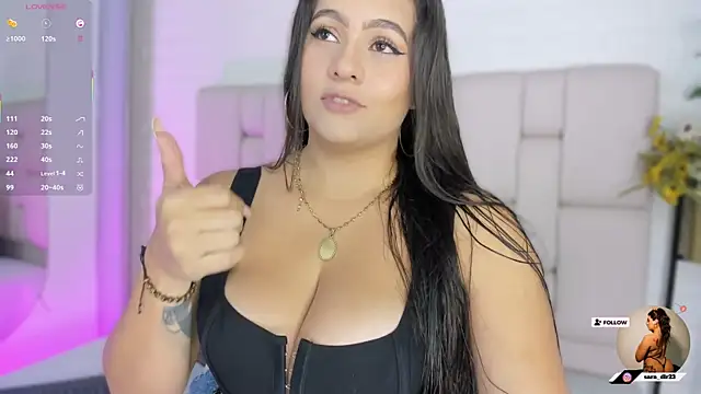 Snapshot of nataly_clark_ chatting on October 3, 8:17 pm nataly clark online show from October 3, 8:17 pm