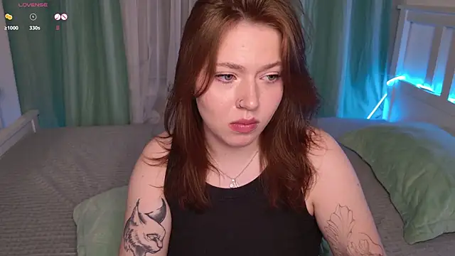 Snapshot of Evahadson chatting on March 9, 11:03 pm Evahadson online show from March 9, 11:03 pm