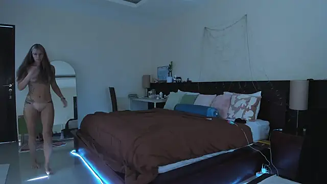 Snapshot of holy_khloe chatting on March 21, 1:02 am holy khloe online show from March 21, 1:02 am