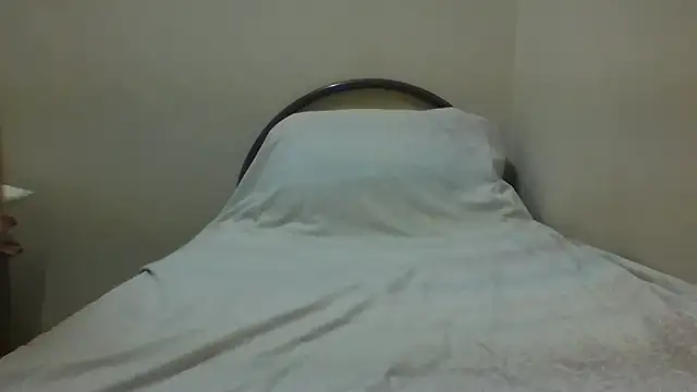 Annerae online show from December 8, 5:01 pm