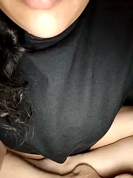 Snapshot of Annerae chatting on March 25, 2:34 pm Annerae online show from March 25, 2:34 pm