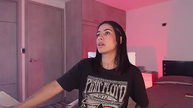 Snapshot of Brown_skin11 chatting on January 26, 9:07 pm Brown skin11 online show from January 26, 9:07 pm