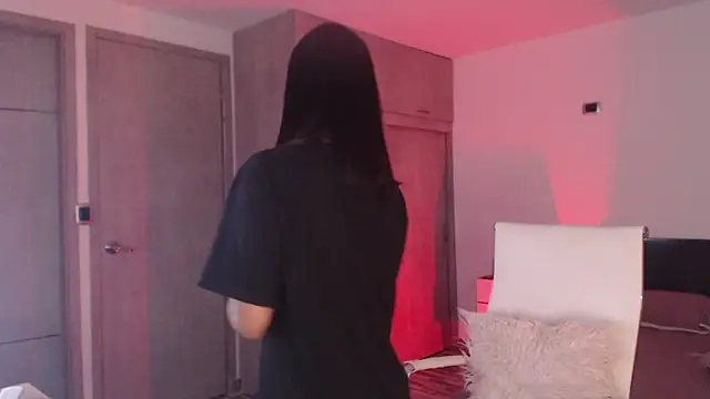 Snapshot of Brown_skin11 chatting on February 12, 8:07 pm Brown skin11 online show from February 12, 8:07 pm