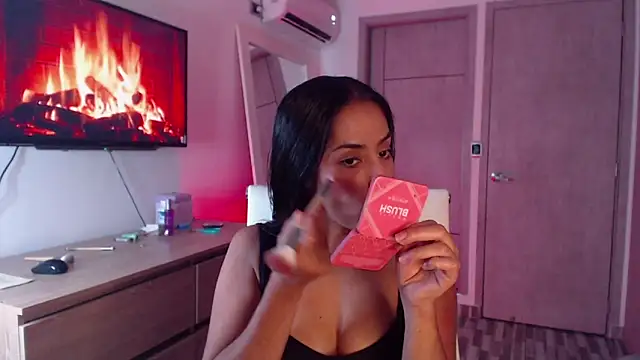 Snapshot of Brown_skin11 chatting on September 26, 9:41 pm Brown skin11 online show from September 26, 9:41 pm