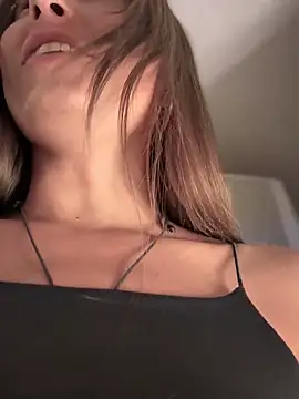 YOUR-KARINA online show from December 9, 10:00 am