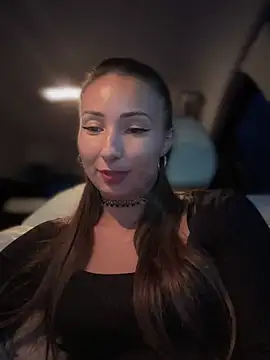 YOUR-KARINA online show from January 9, 11:58 am