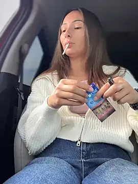 YOUR-KARINA online show from January 17, 3:45 am