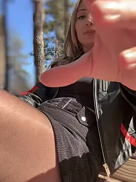 YOUR-KARINA online show from March 20, 6:08 am