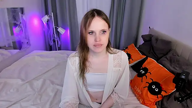 EffieMinki online show from October 28, 6:50 am