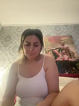 Snapshot of Emma_roqueen chatting on February 25, 9:24 pm Emma roqueen online show from February 25, 9:24 pm