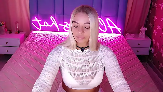 AllwaysHotJ online show from April 12, 2:16 am