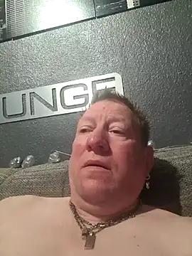 tomtom111111 online show from March 10, 9:29 pm