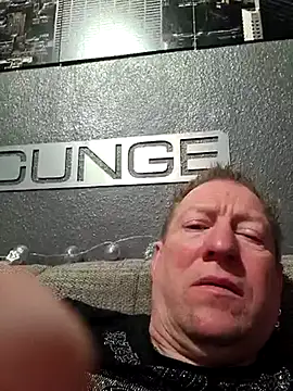 tomtom111111 online show from March 20, 11:45 pm