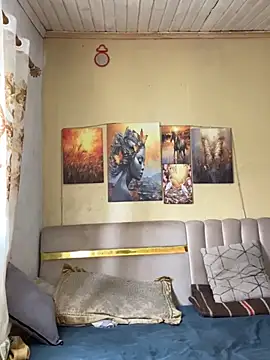 missuua online show from December 4, 9:29 am