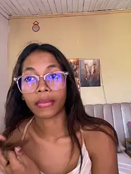 missuua online show from December 8, 1:36 pm