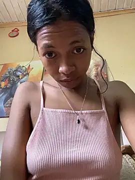 missuua online show from December 30, 11:04 am