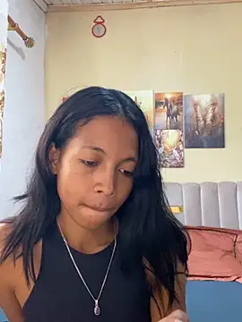 missuua online show from January 11, 8:11 am