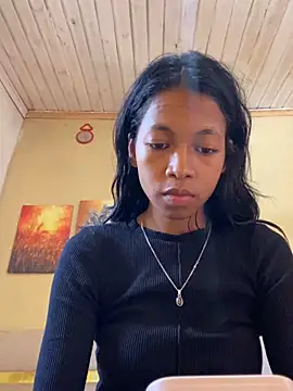 missuua online show from February 6, 1:43 pm