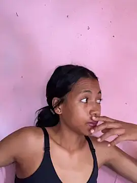 missuua online show from February 22, 11:35 am