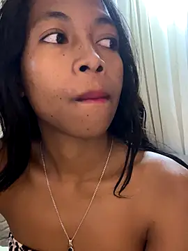 missuua online show from September 15, 7:58 pm